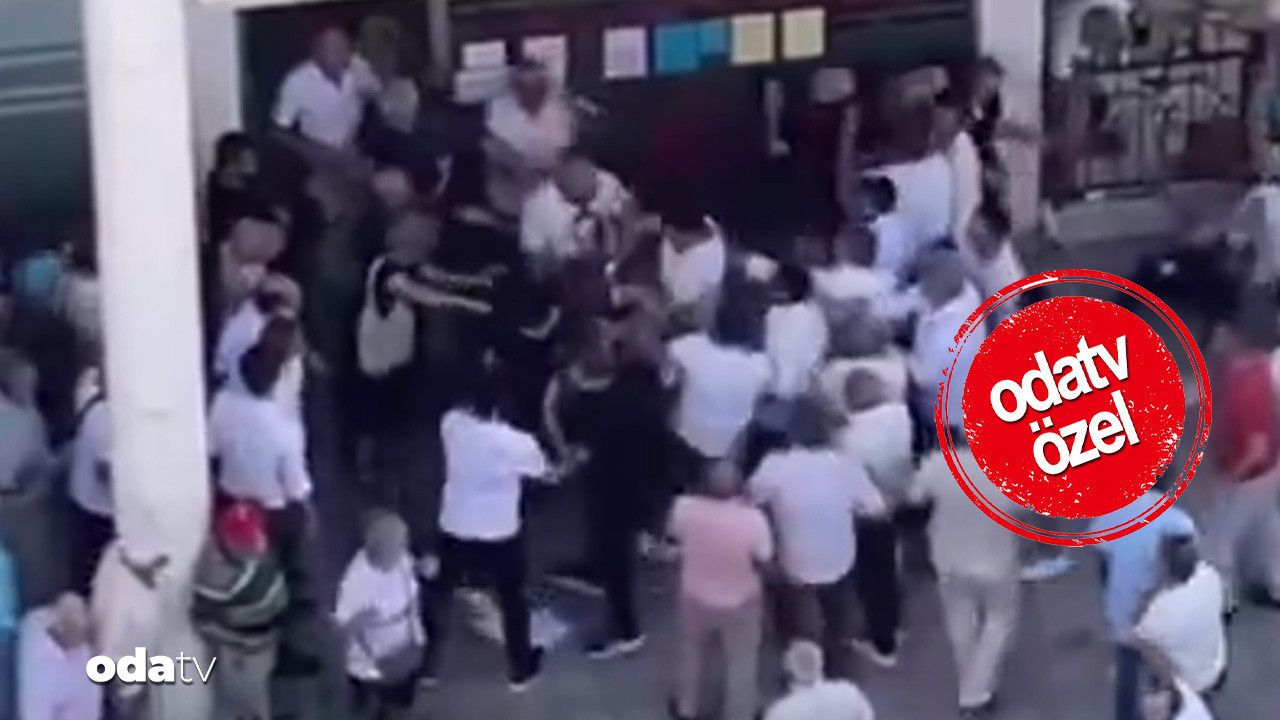 CHP Atakum’da yumruklar konuştu: Çevik Kuvvet müdahale etti chp atakumda yumruklar konustu cevik kuvvet mudahale etti 7wUVc7xF