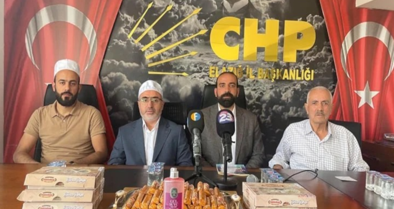 CHP’nin mevlidine müezzin göndermişti… Müftü görevden alındı chpnin mevlidine muezzin gondermisti muftu gorevden alindi iGzZWGQn