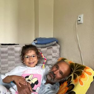 dede torun veda aninda duygusal anlar yasadi PjfgIym5