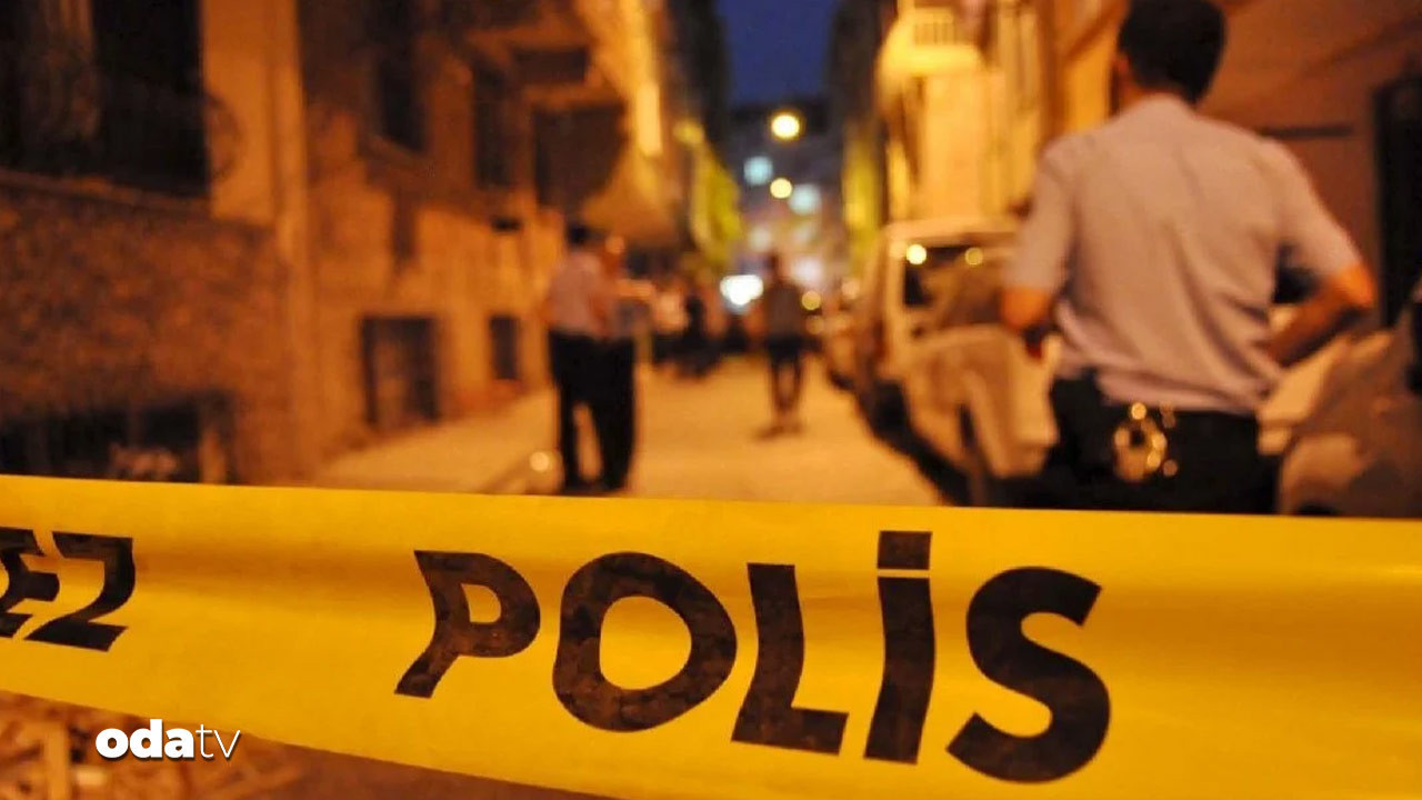 izmirde anne dehseti kizlarini bicakladi intihar etti b4p12l3r