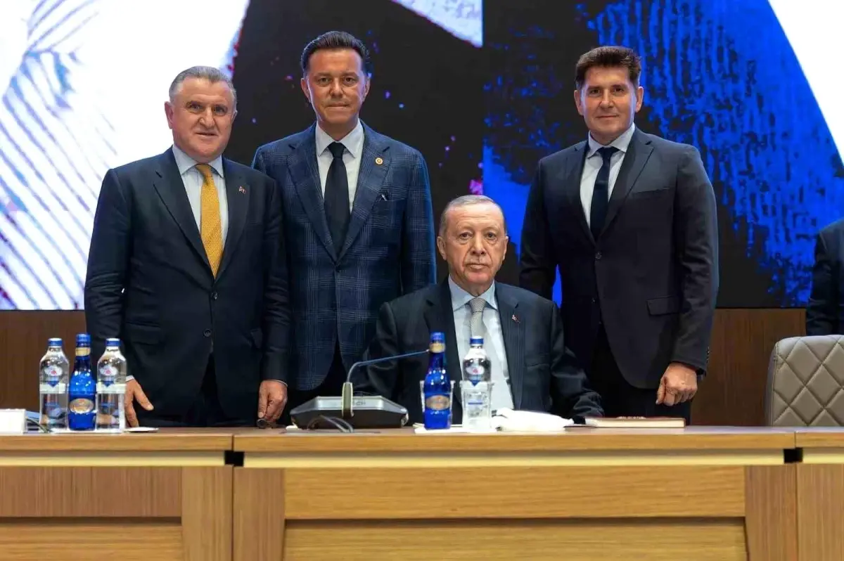 Nebi Hatipoğlu ve Jeyap Heper, Cumhurbaşkanı Erdoğan’ı ziyaret etti nebi hatipoglu ve jeyap heper cumhurbaskani erdogani ziyaret etti FEpO1aTv