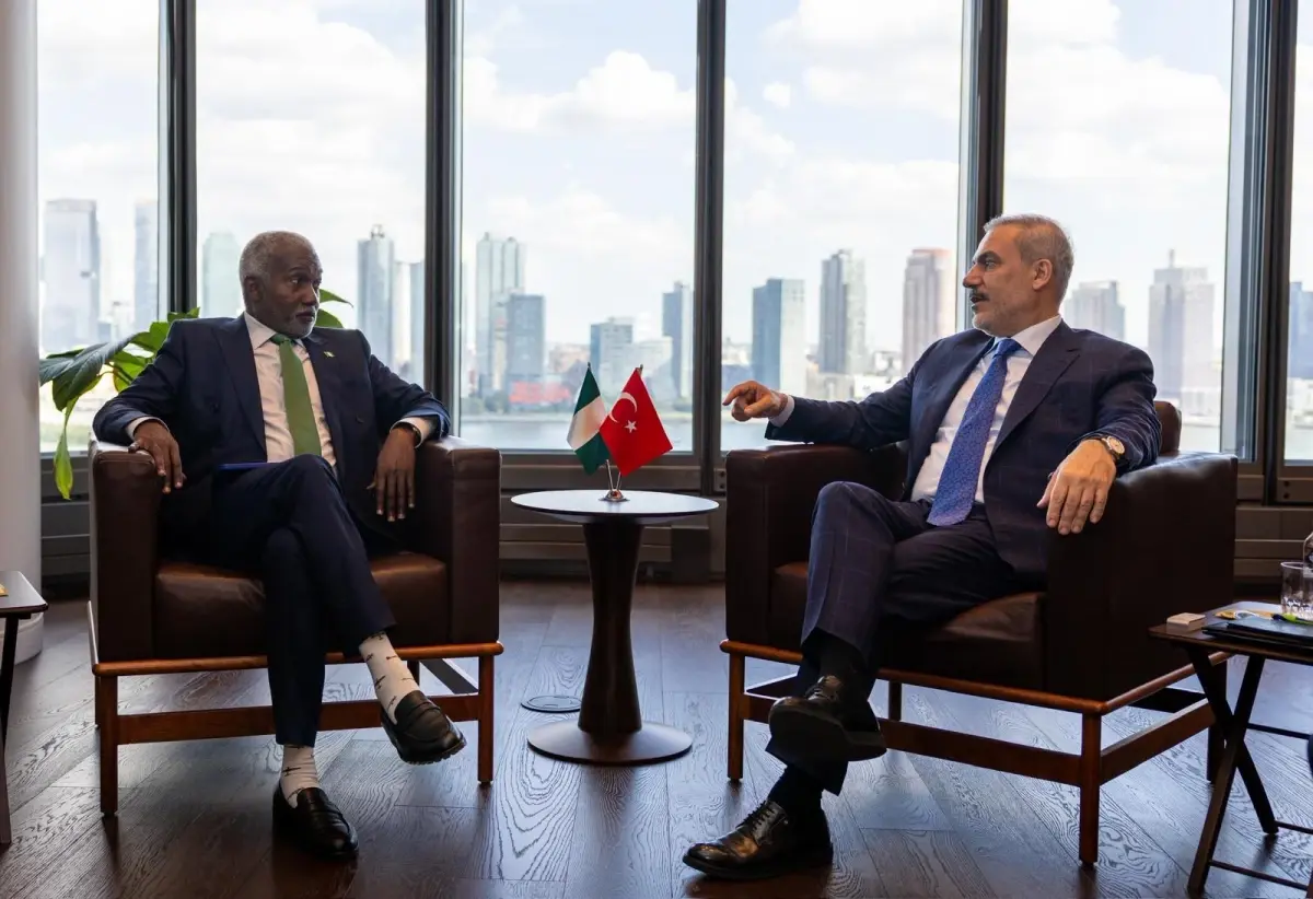 fidan ve tuggar new yorkta gorustu sfNFwqt6