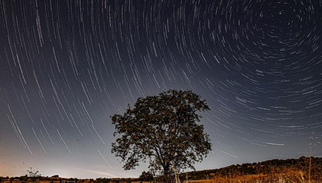 ekim ayinda gorsel solen iki ayri goktasi yagmuru izlenebilecek fxule5dL