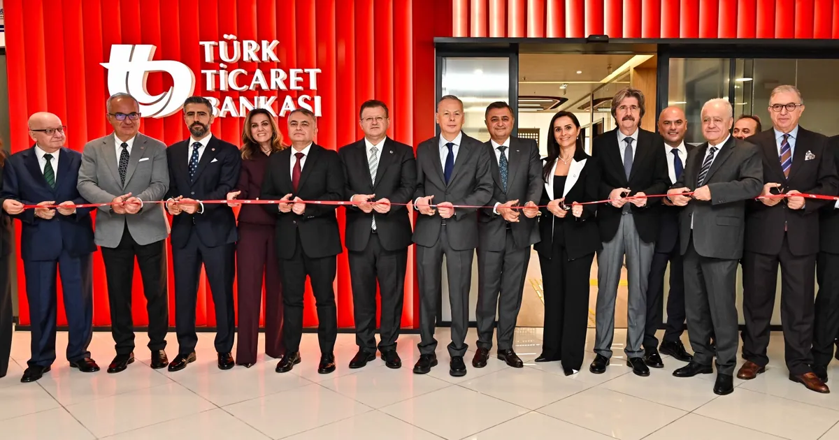 turk ticaret bankasi bursa subesi hizmete acildi C91MaKBZ.webp