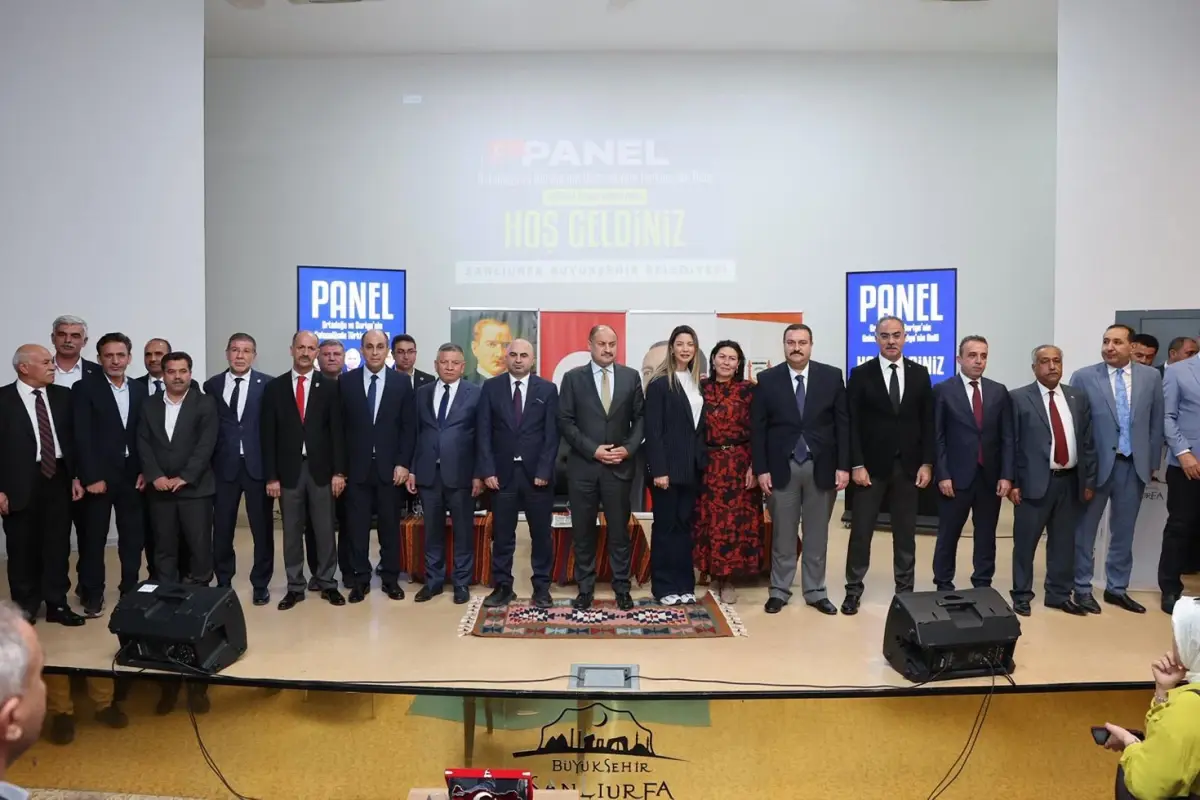 sanliurfada terorsuz turkiye vizyonu paneli duzenlendi ETNl2NhX.jpg