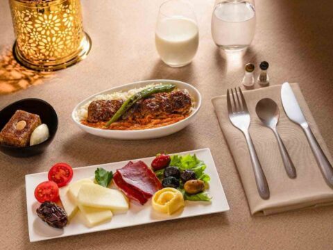 Türk Hava Yolları’ndan Ramazan ayına özel uçak içi ikramlar