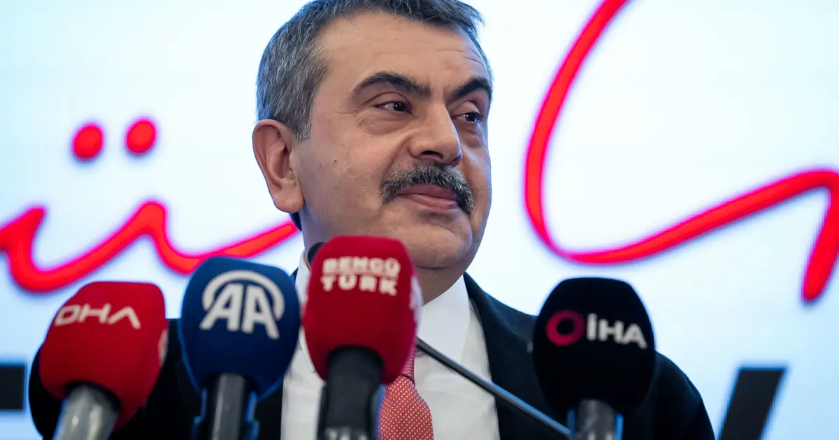 Bakan Yusuf Tekin’den açıklama. Okullarda ara tatil kalkacak mı?