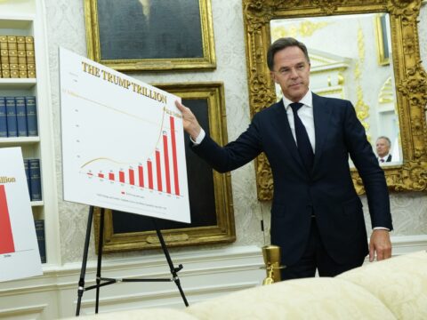 NATO Genel Sekreteri Rutte, Trump’ı özel sunumla ikna etmeye çalıştı